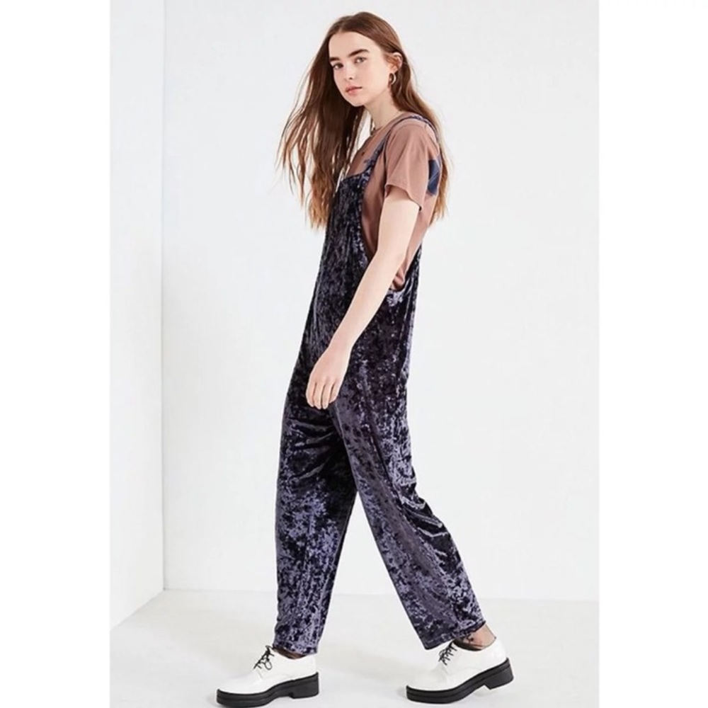 SO SOFT☁️UO Luxe Relaxed Velvet Overall - Picture 3 of 3